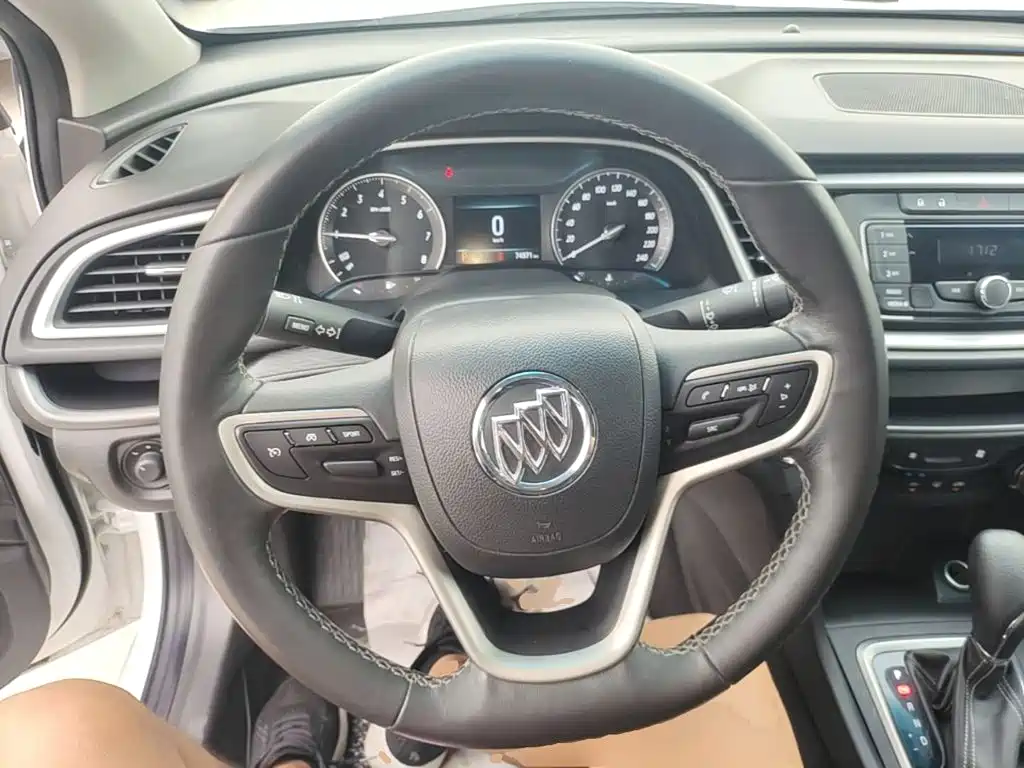 Buick Excelle 2018 — фото 11