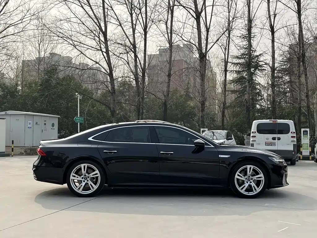 Audi A7L 2024 — фото 2