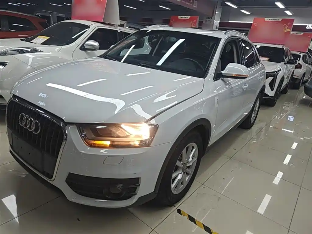 Audi Q3 2016 — фото 1