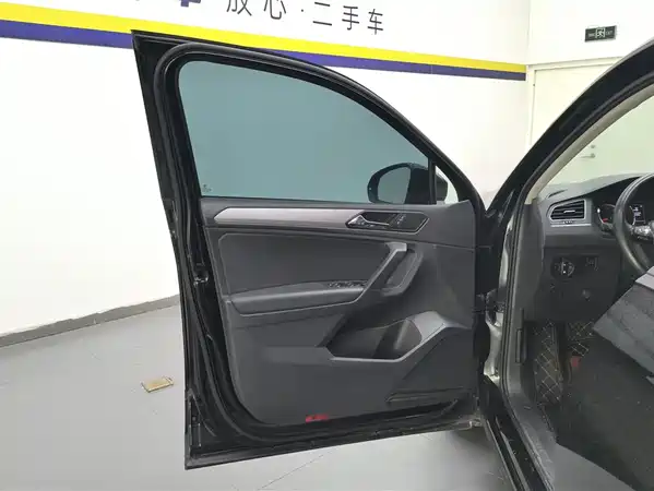 Volkswagen Tiguan L 2021