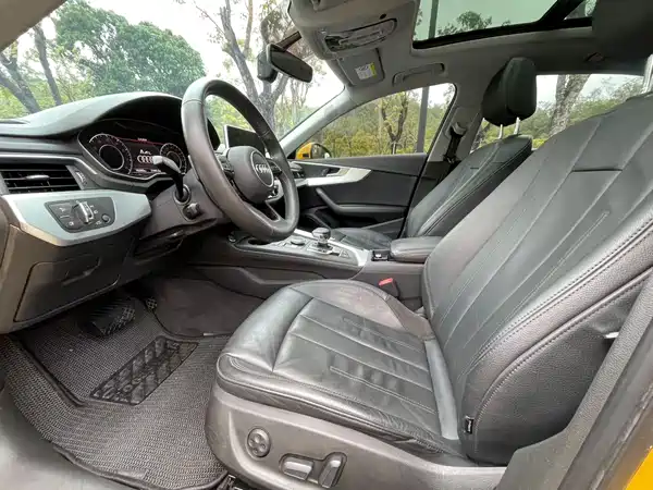 Audi A4L 2018