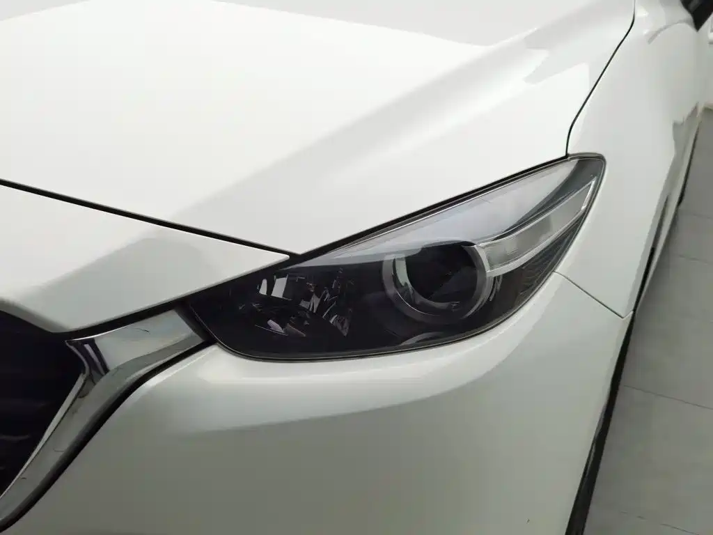 Mazda 3 Axela 2018