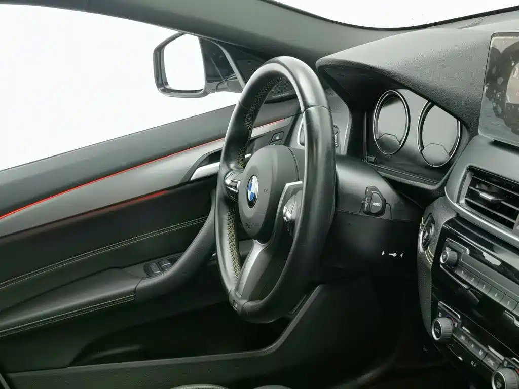 BMW X2 2023 — фото 22