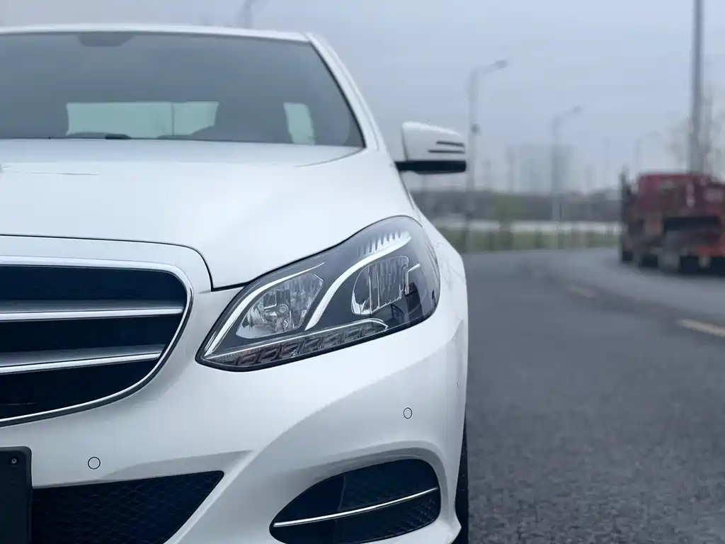 Mercedes-Benz E-Class 2015 — фото 4