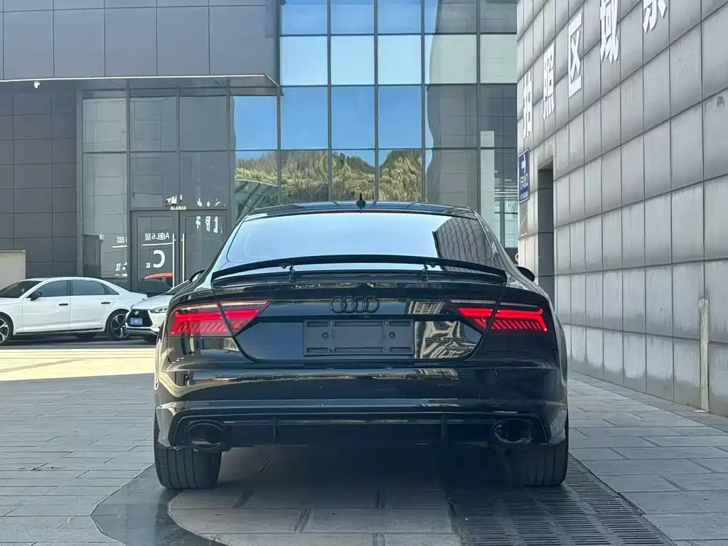 Audi A7 2016 — фото 8