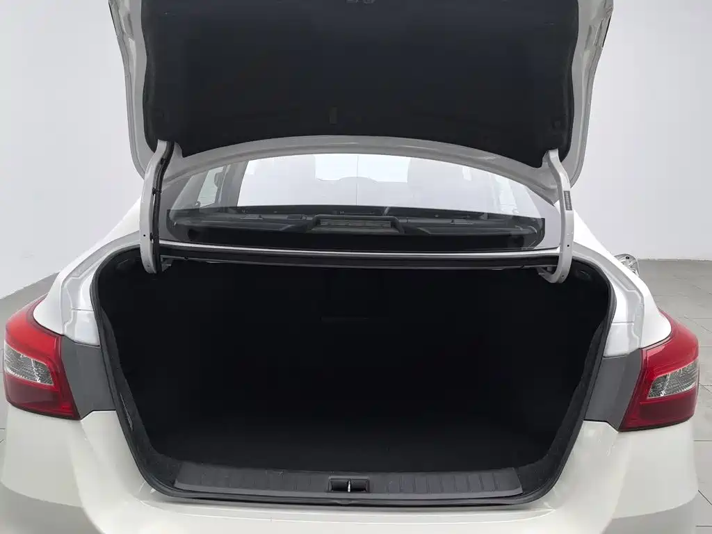 Nissan Sylphy 2016 — фото 16