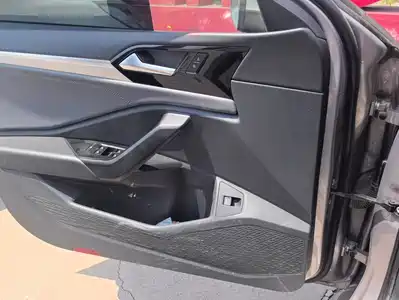 Volkswagen Sagitar 2019