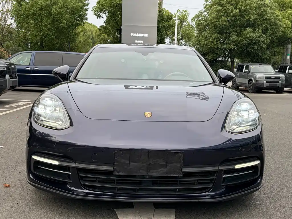 Porsche Panamera 2018 — фото 2