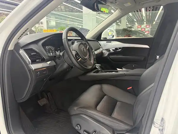 Volvo XC90 2017