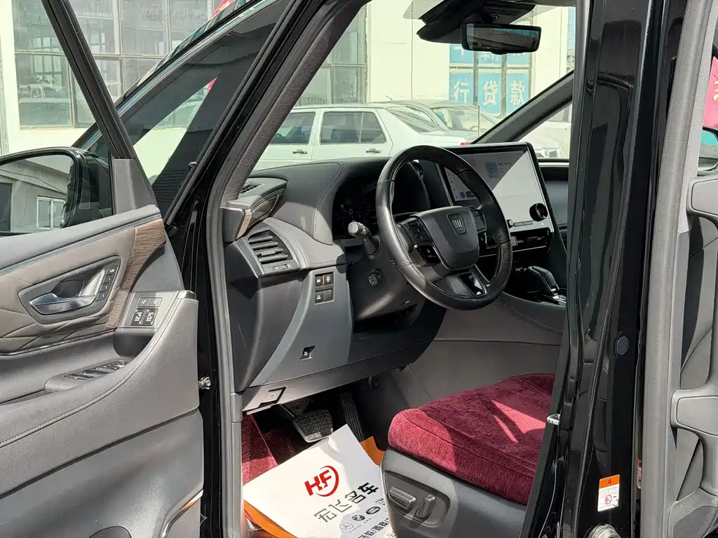 Toyota Vellfire 2023 — фото 14