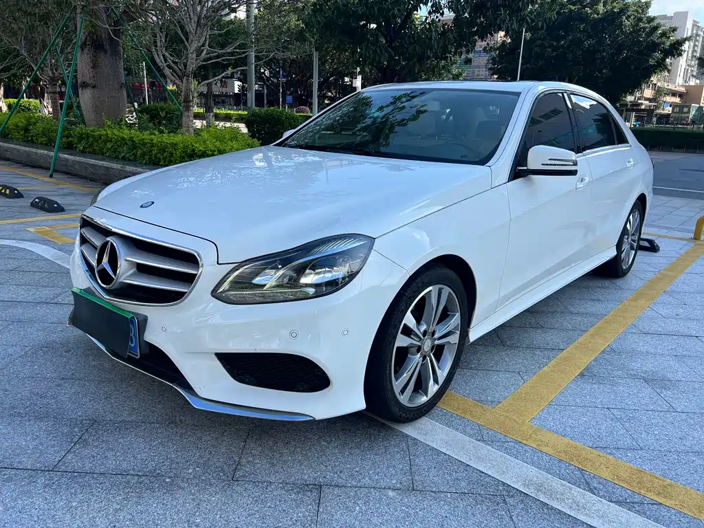 Mercedes-Benz E-Class 2015 — фото 1