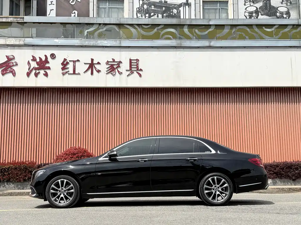 Mercedes-Benz E-Class 2018 — фото 4