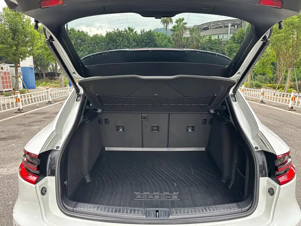 Porsche Macan 2015 — фото 11