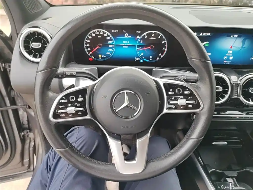 Mercedes-Benz GLB 2023 — фото 11