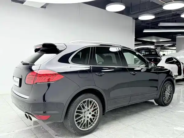 Porsche Cayenne 2011