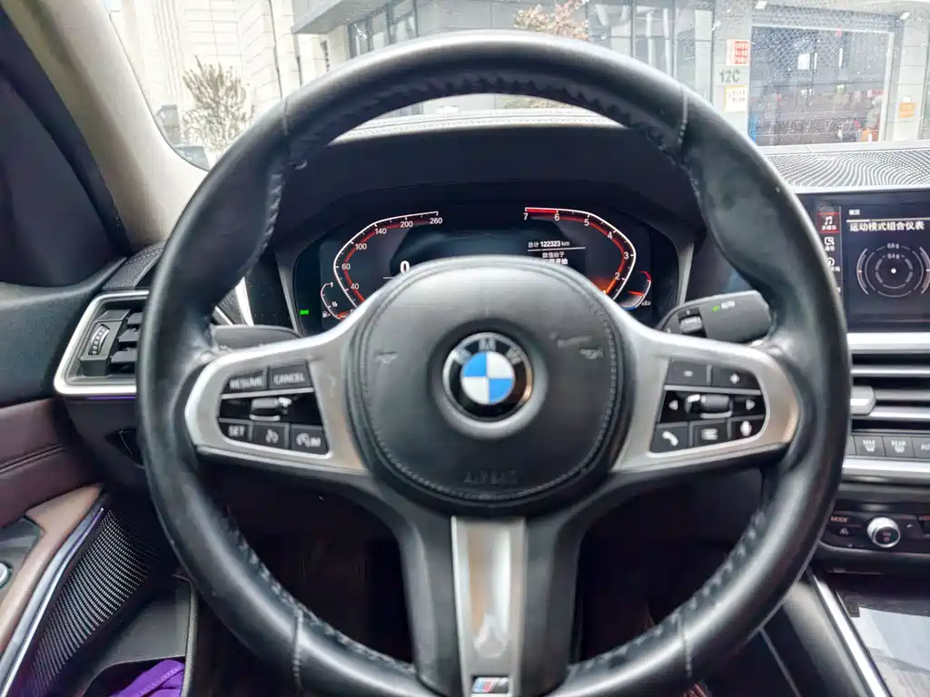 BMW 3 Series 2020 — фото 17