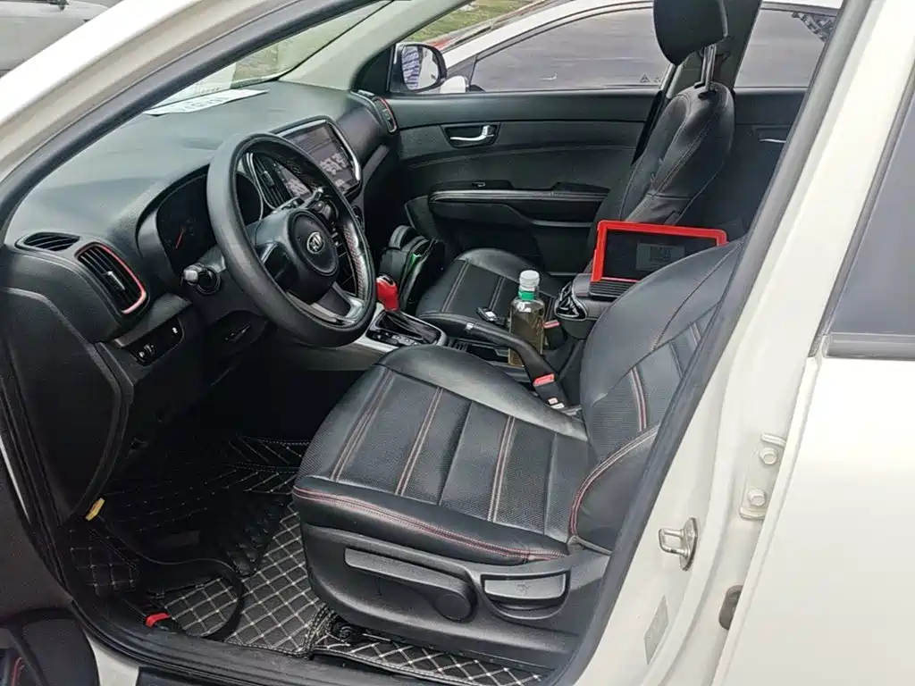 Kia KX3 2017 — фото 15