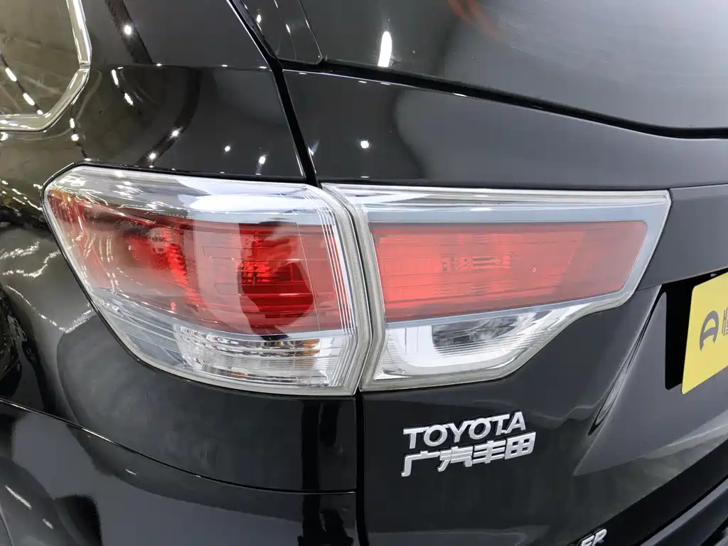 Toyota Highlander 2017 — фото 9