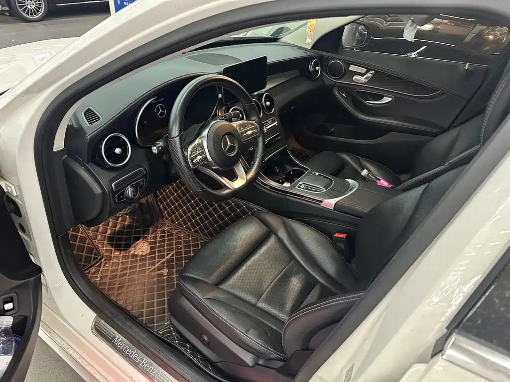 Mercedes-Benz C-Class 2020 — фото 2