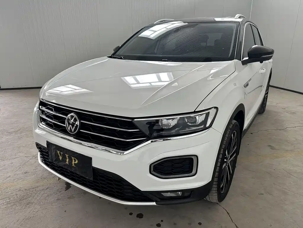 Volkswagen T-Roc 2022 — фото 1