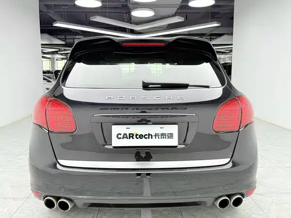 Porsche Cayenne 2011