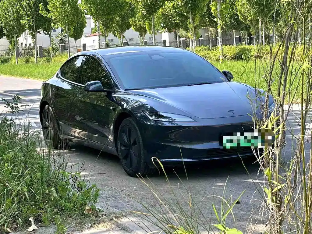 Tesla Model 3 2024 — фото 3
