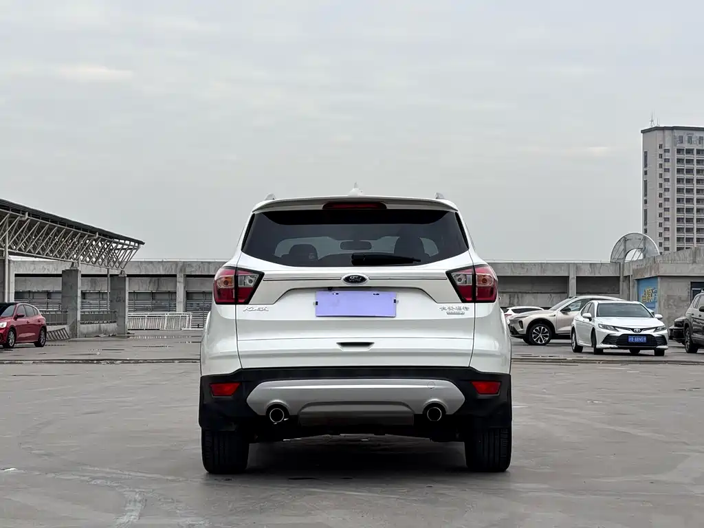 Ford Kuga 2017 — фото 8