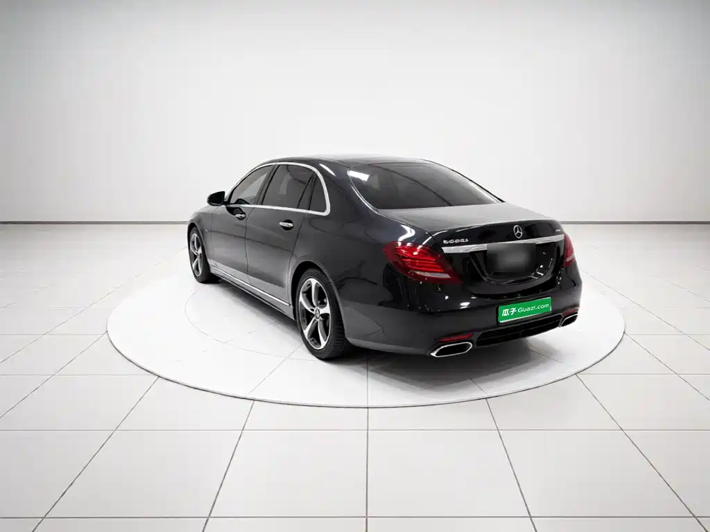 Mercedes-Benz E-Class 2019 — фото 4