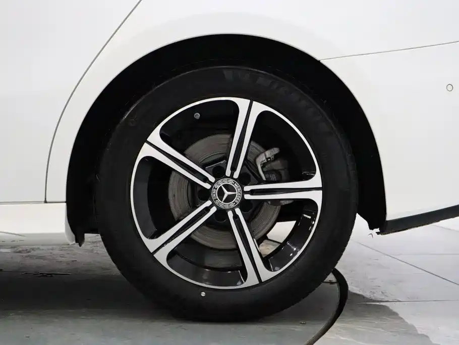 Mercedes-Benz A-Class 2022 — фото 25