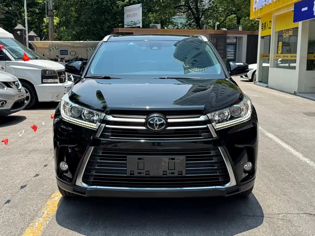 Toyota Highlander 2020 — фото 2
