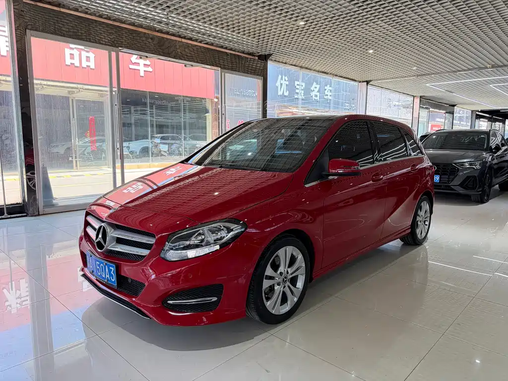 Mercedes-Benz B-Class 2018 — фото 1