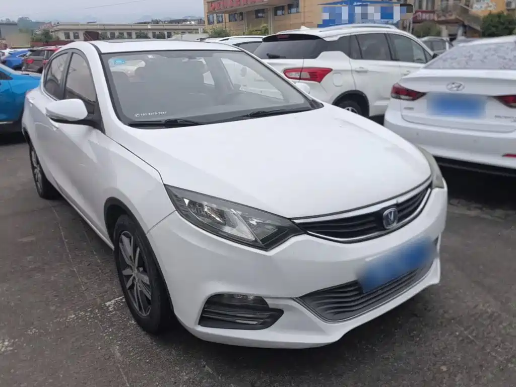 Changan Eado XT 2016 — фото 4