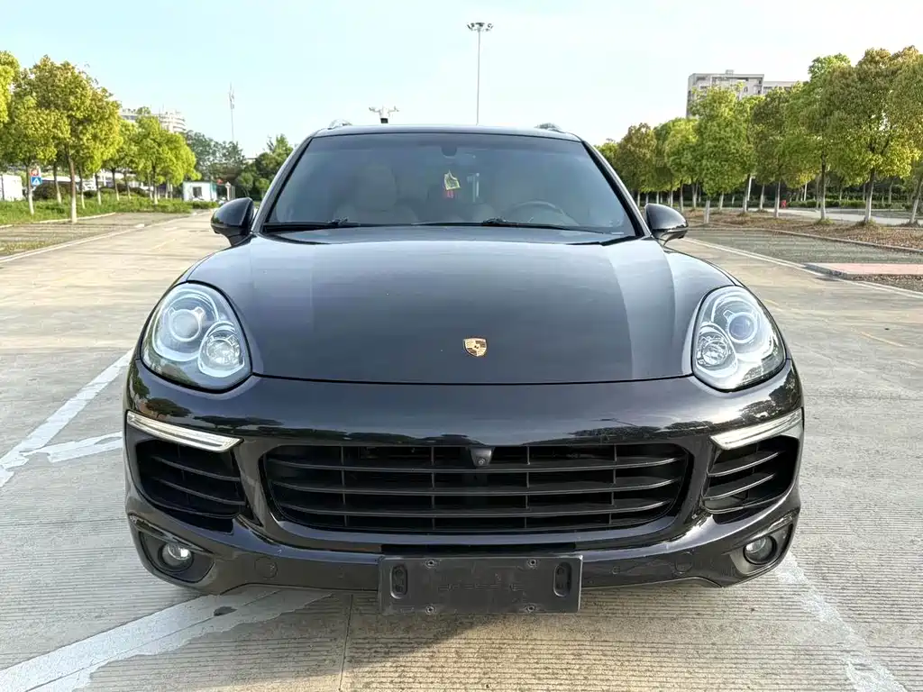 Porsche Cayenne 2016 — фото 2