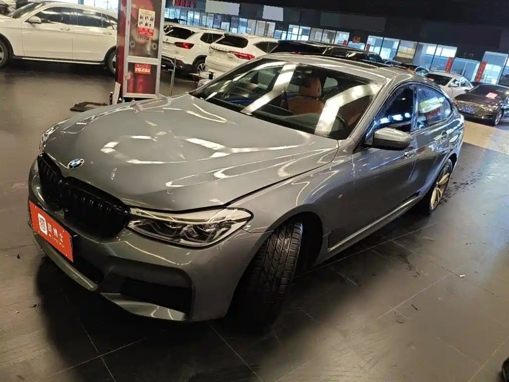 BMW 6 Series GT 2019 — фото 1