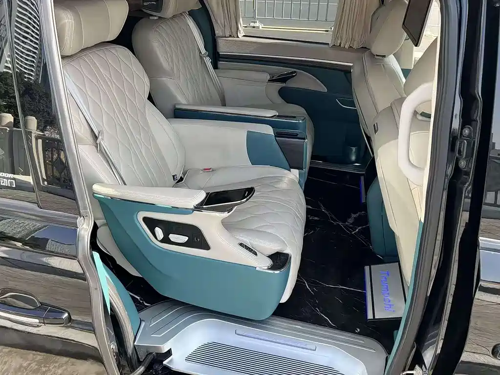 GAC Motor Trumpchi M8 2022 — фото 6