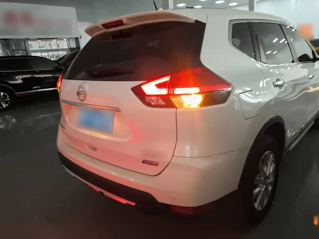 Nissan X-Trail 2018 — фото 4