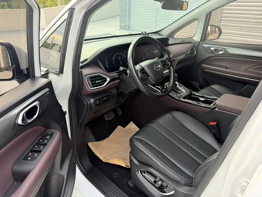 GAC Motor Trumpchi M6 2023 — фото 14