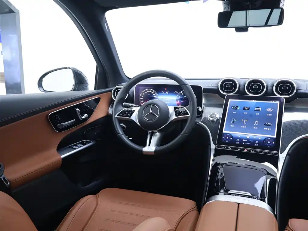 Mercedes-Benz GLC 2023 — фото 14