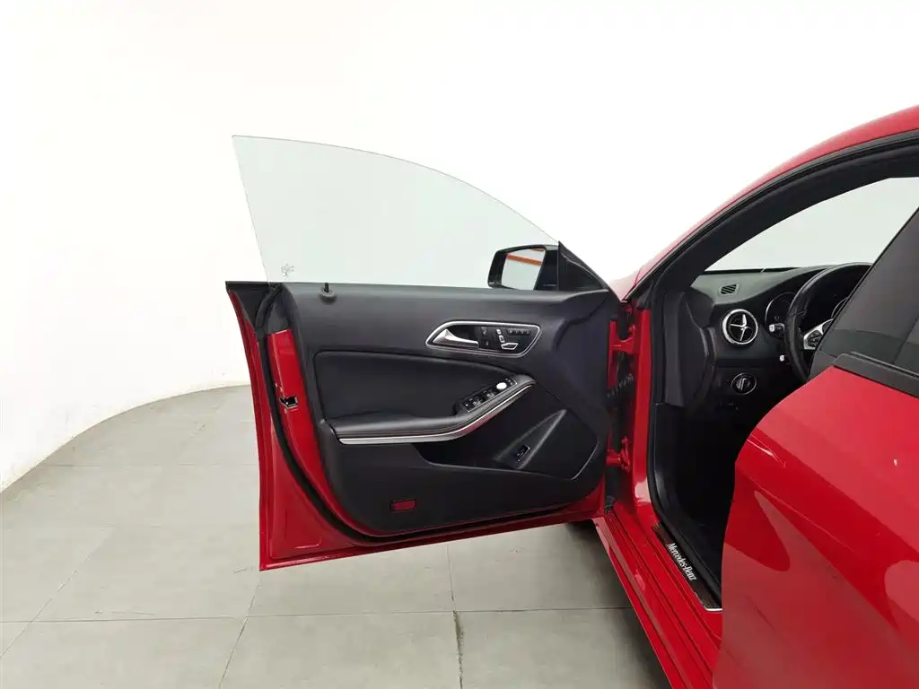Mercedes-Benz CLA 2018 — фото 8