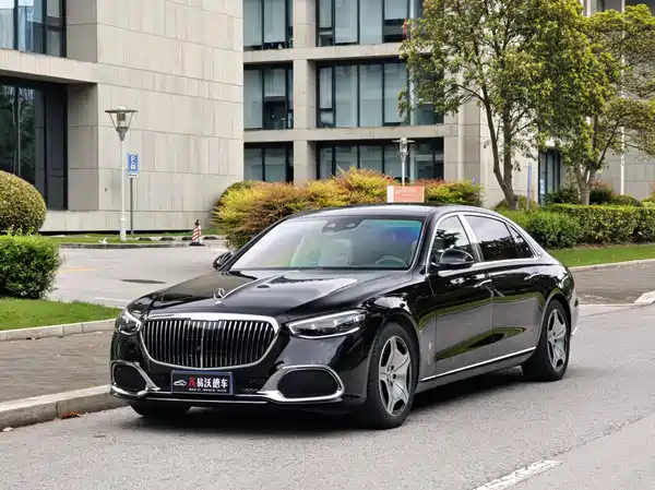 Mercedes-Benz Maybach S-Class 2025