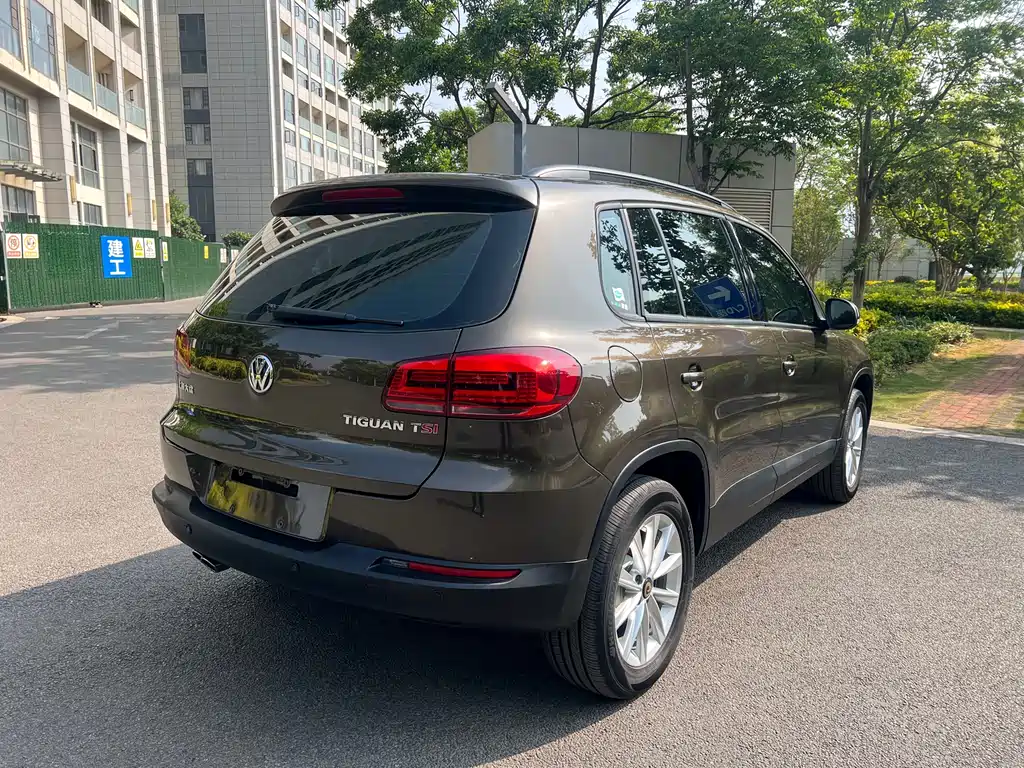 Volkswagen Tiguan 2015 — фото 15