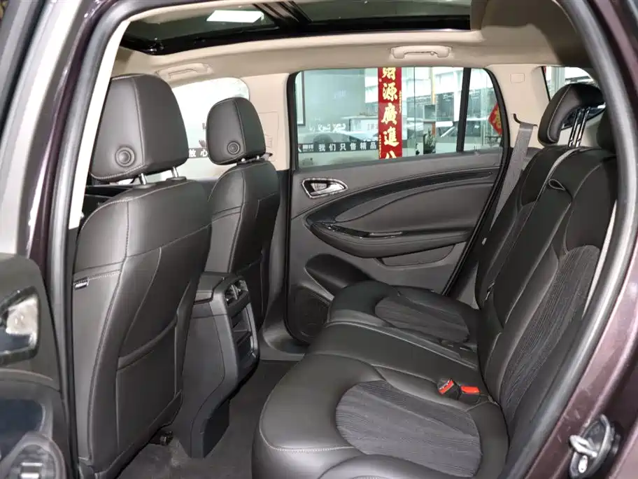 Buick Envision Plus 2017 — фото 10