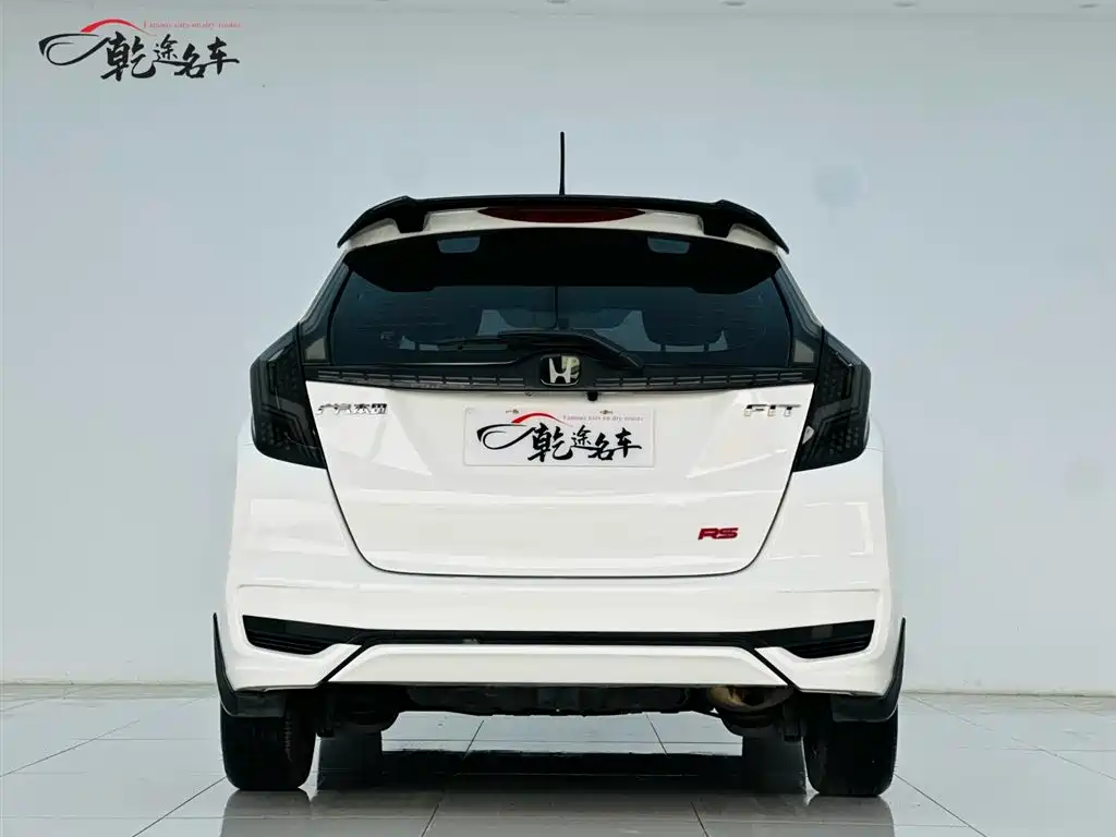 Honda Fit 2019 — фото 6