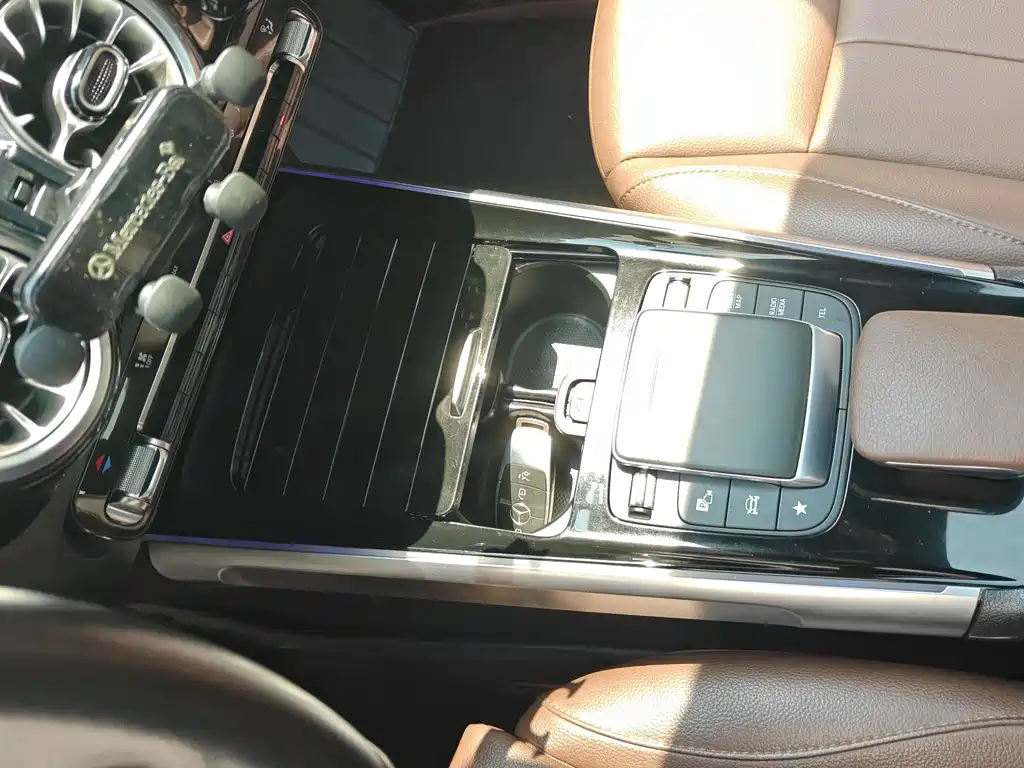 Mercedes-Benz GLB 2023 — фото 17