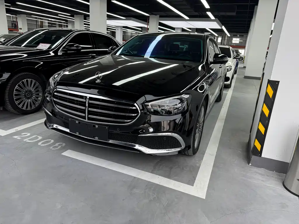 Mercedes-Benz E-Class 2023 — фото 1
