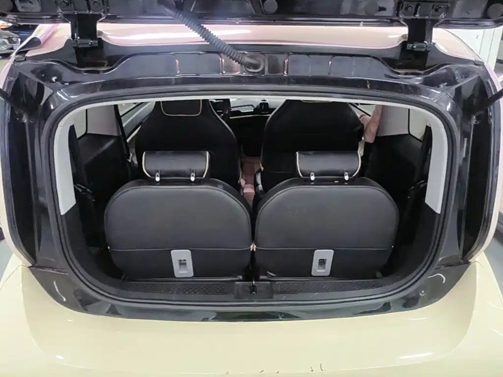 Baojun KiWi EV 2023 — фото 19