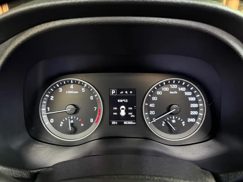 Hyundai Tucson 2017 — фото 13