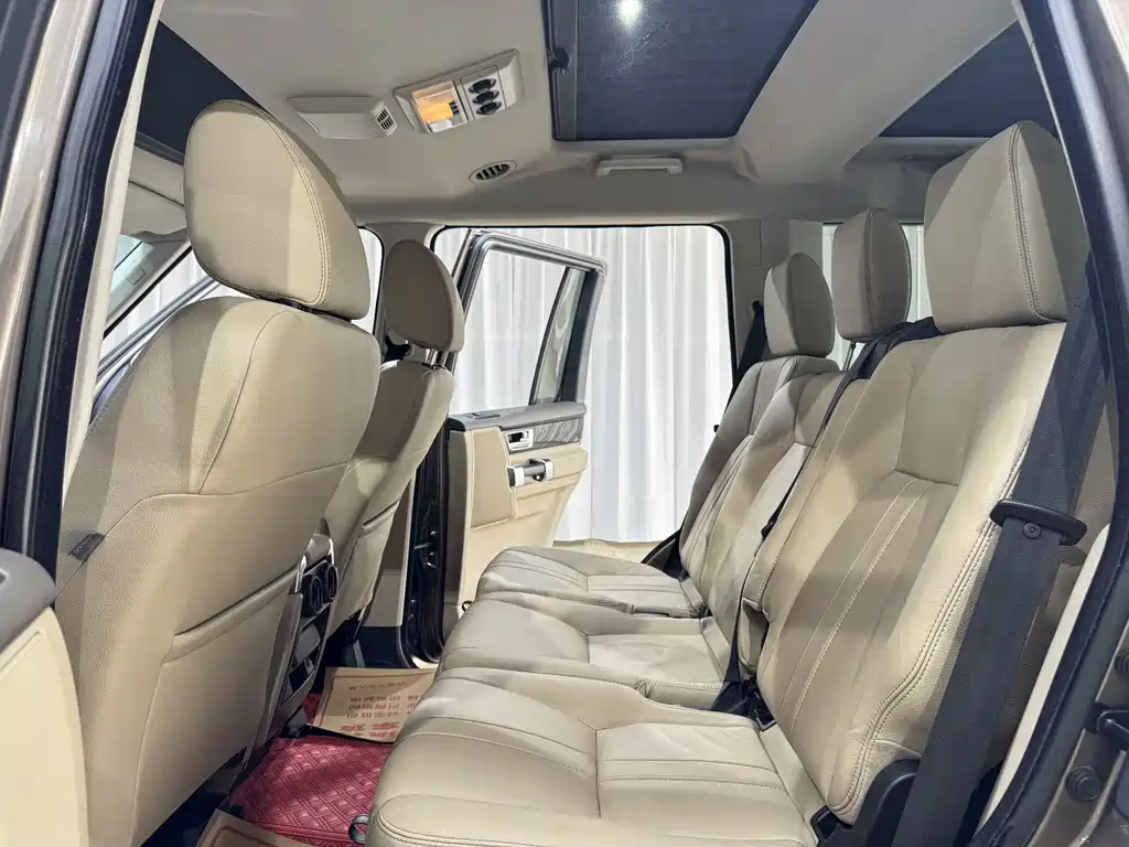 Land Rover Discovery 2013 — фото 14