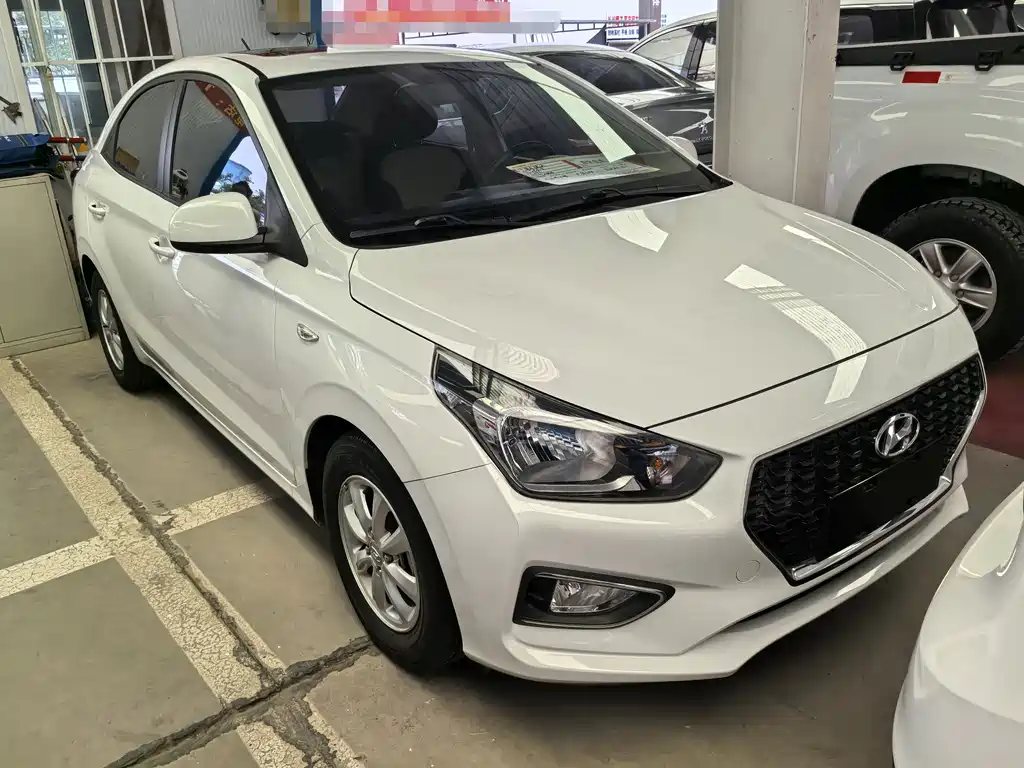 Hyundai Verna 2018 — фото 3