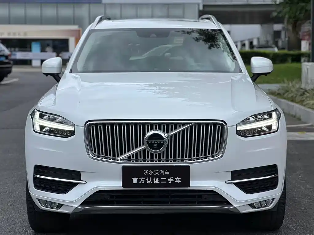 Volvo XC90 2018 — фото 3